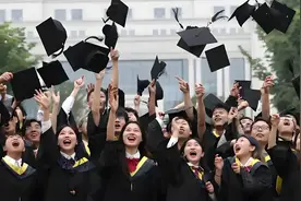 高校未就业毕业生纳入低保，避免“毕业即失业”图片