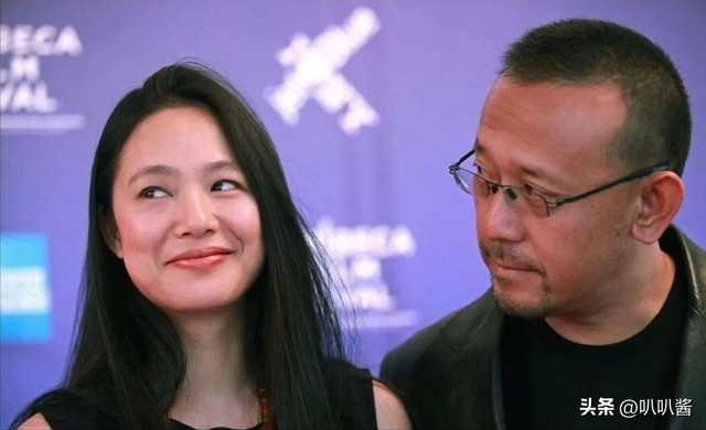 挤走小三小四，完胜刘晓庆，被风流导演独宠20年，她到底啥手段？