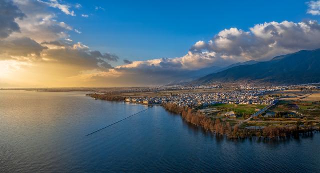 高铁开通之后，荔波为什么更像“过路站”了