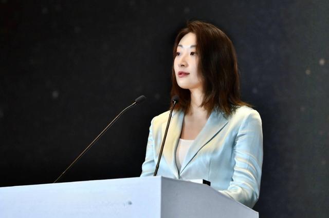 宗馥莉首战败诉！细节流出，宗庆后去世前一个月，让手下设立信托