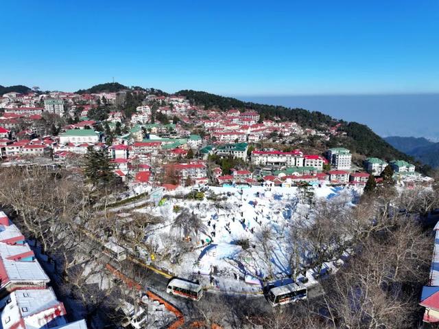 庐山冰雪嘉年华：加庐山冰雪“微信” “南方小土豆”不虚度冬日年华