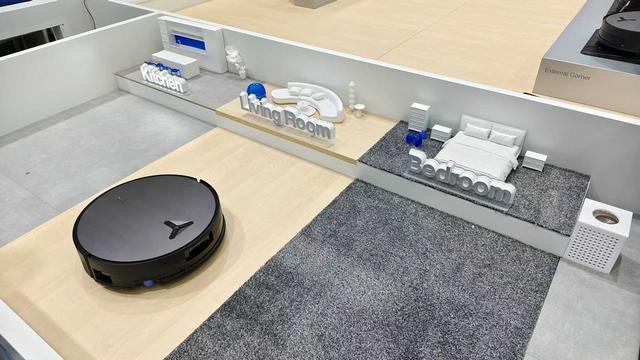 科沃斯携多品类机器人亮相IFA 2025 地宝X11成焦点