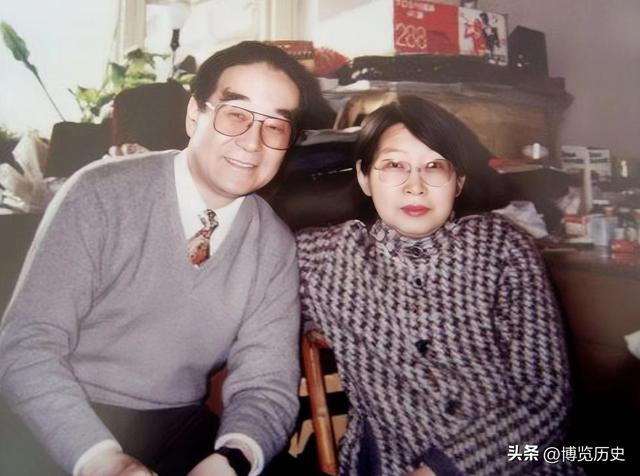 1966年，李讷来北航探望姐姐，李敏单刀直入问：你来找我什么事？