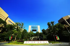 海军军医大学2024年录取分数，大跌！图片