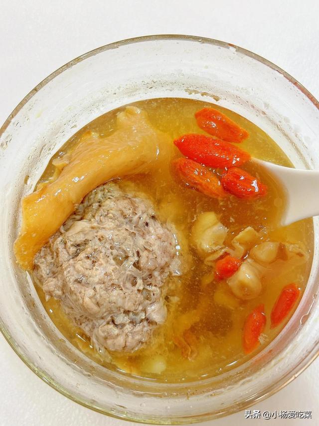 红参花胶鲍鱼炖瘦肉 2025年红参花胶鲍鱼炖瘦肉的做法 红参花胶鲍鱼炖瘦肉 2025年红参花胶鲍鱼炖瘦肉的做法