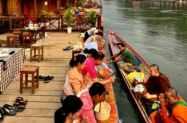 亚洲最穷国家：当地女性很开放,游客到那都是土豪,无不想去定居？