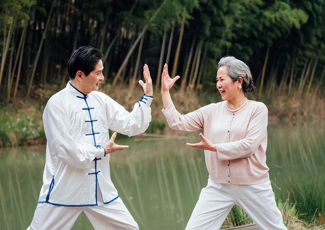 4种运动被称为长寿运动	，每天选一种坚持30分钟，健康长寿！