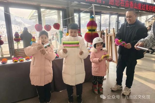 在滑雪场里学非遗？吉林庙香山这波操作，文化暖意拉满了！