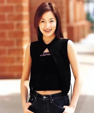 色字头上一把刀，"纵欲过度"的萧亚轩，终是为自己的行为买了单