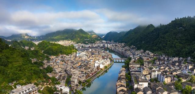 高铁直达！11-12月最值得去的6个古镇，工作累了，就去小住三五天