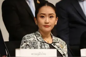从富豪名媛到泰国总理：佩通坦如何完成华丽转身？图片