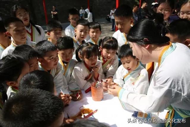 山海关长城金秋慢游季来喽！