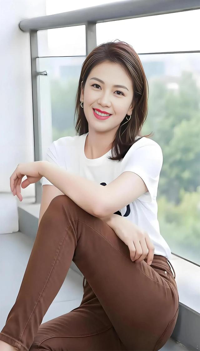 刘涛：紧身牛仔裤写真，太完美了
