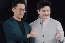 今天的乒坛很热闹，樊振东ai发博，孙颖莎为师傅庆生，陈梦答辩图片