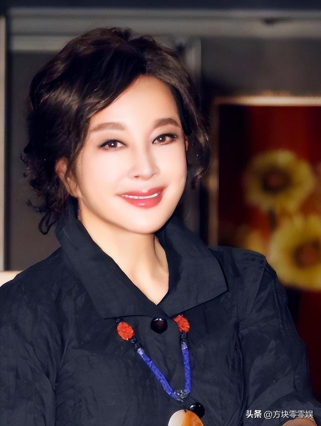 钱再多有什么用？75岁的“风流妖精”刘晓庆，已经走上另一条道路