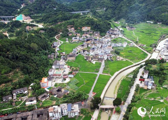 福建永定：红色美丽村庄“养成记”