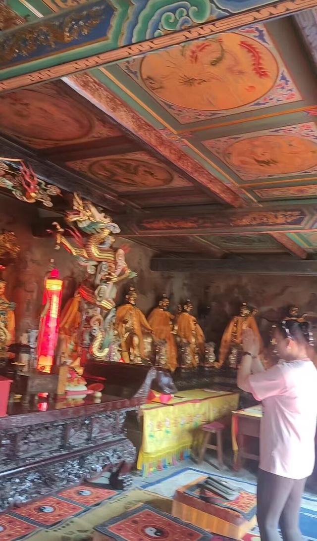壮观白云山：黄河之畔 道韵悠长！