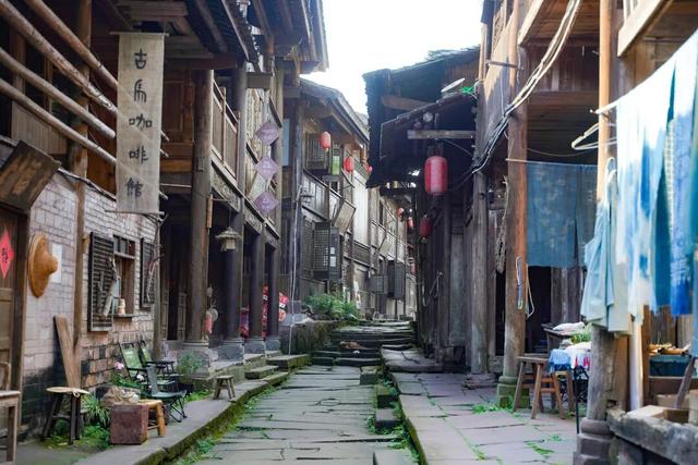 让历史说话，让山水生色：雨城区文旅融合绘就 “诗与远方” 新画卷