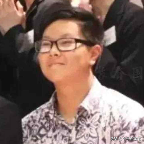 唐国强的“糟心事”，两个儿子都残疾，难怪73岁还得到处卖老脸
