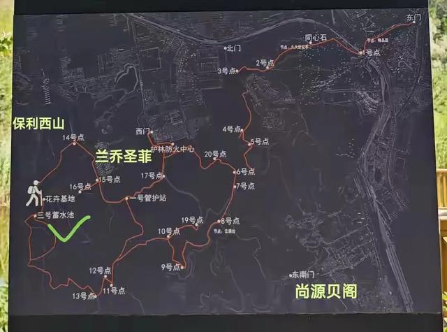 乌市雅山云满台还在维护，一直往西还有蓄水池，在雅山北面山脚下