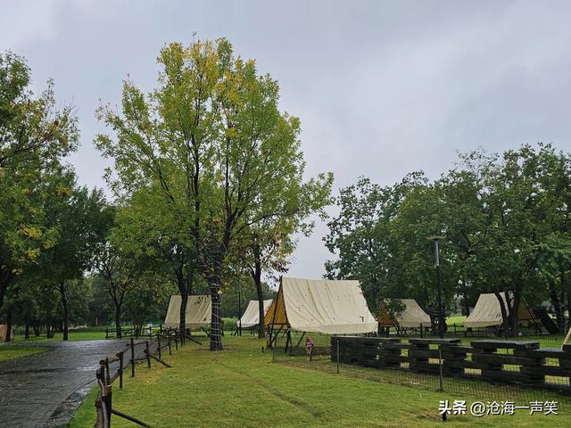 国庆露营基地，帐篷里的秘密，只有快乐与欢乐，笑声与掌声！