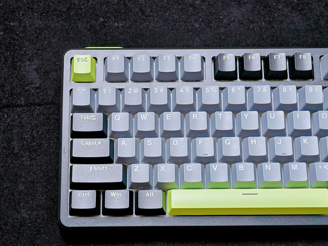 一把键盘搞定游戏、办公和桌搭？雷柏 V700DIY-98 真能做到