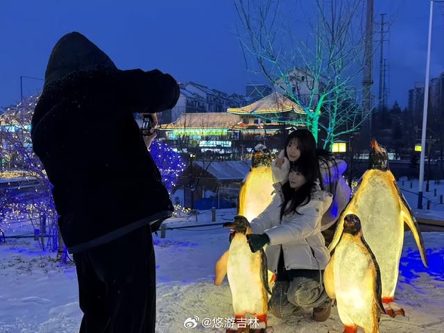 延边冰雪奇境！朝鲜族民俗园光影跨年夜，邀你共赏万灯烟花