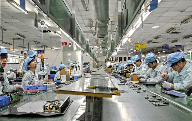 市值暴增6000亿！富士康“不喂饭”了，甩卖美国工厂回归中国