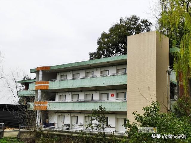 行走自贡：荣县乌老山上的懂政老街