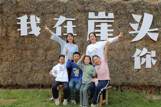 从“空心村”到“网红村”！石楼崖头村国庆爆火！民宿爆满、村民增收，这条致富路太燃了！