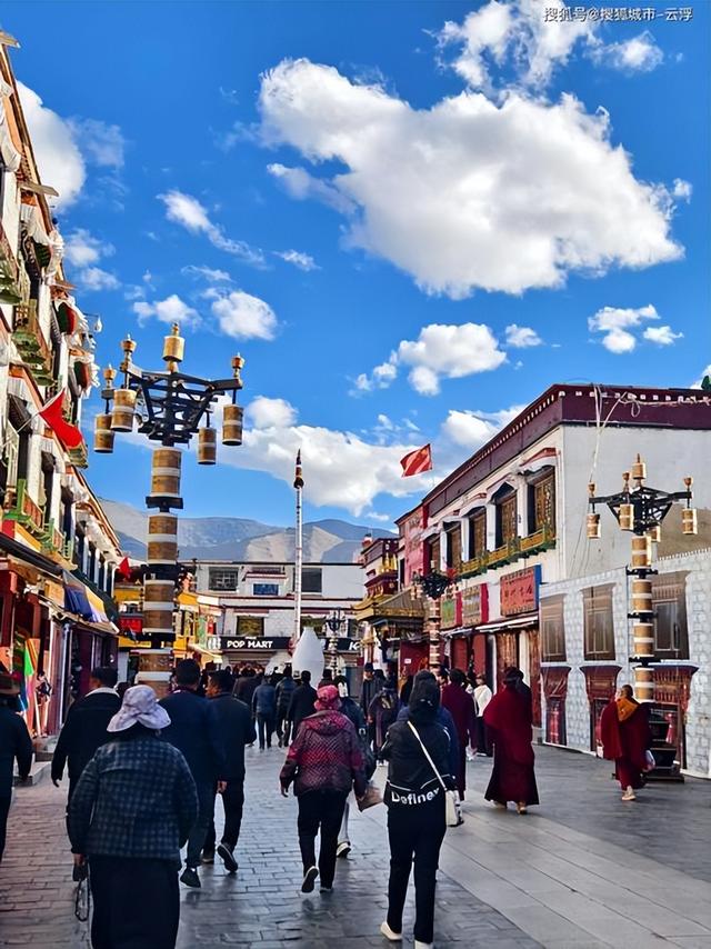 文旅热潮升温，资源变现提速，西藏如何把“风景”变“红利”
