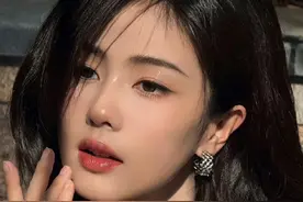 "白鹿‘跨界突袭’时代少年团演唱会，网友直呼：次元壁碎一地图片