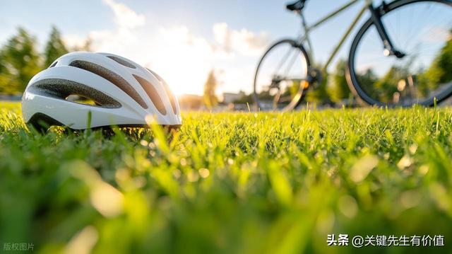 骑行运动爆火？这届年轻人为何疯狂爱上"两轮生活"