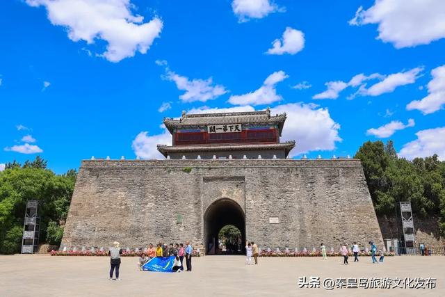 乘坐“星光·燕赵号”全景旅游列车，奔赴秦皇岛山海的浪漫之约！