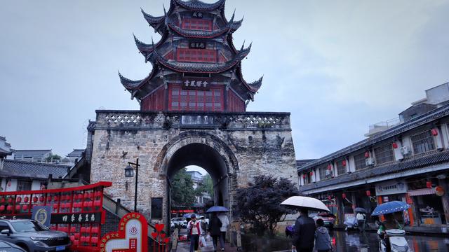 四川大凉山藏着一座千年古镇