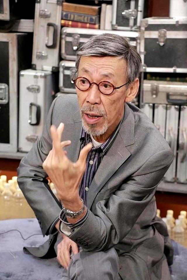 港星因病留院两月靠氧气机生活,81岁终生未婚,曾与汪明荃有过恋情