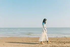 交贵人，先去穷气图片