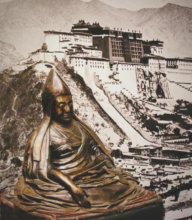当时很多蒙古考察日记中，都提到蒙古人性交随意，得病者极多！