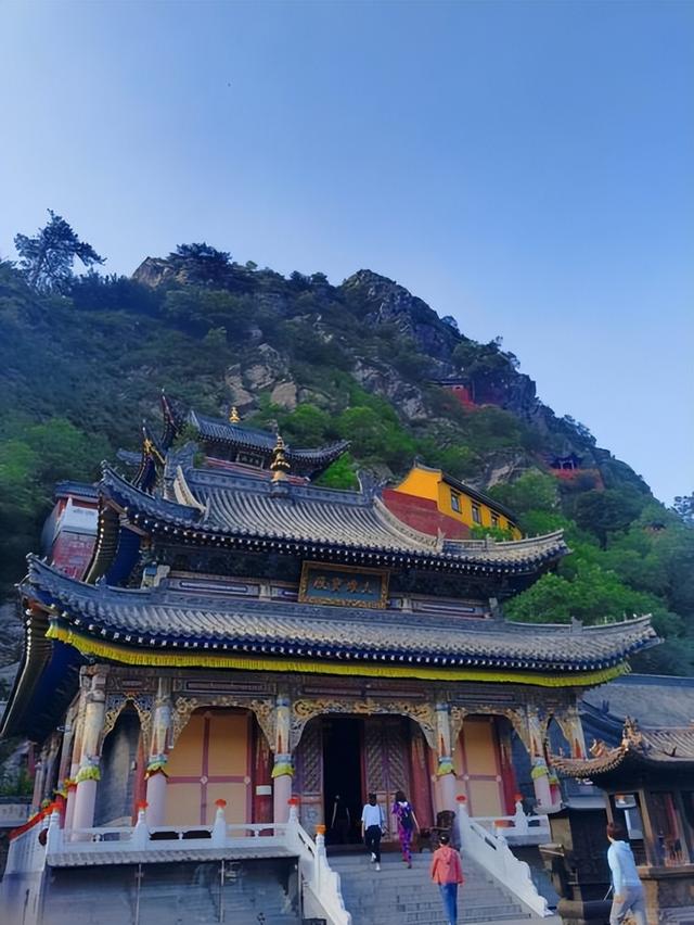 五台山4天3晚旅游攻略，开启省钱省心深度游