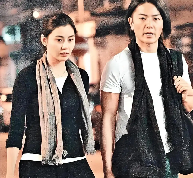 21岁拍三级，30岁遭背叛，38岁嫁郑伊健，52岁无子仍被宠成唯一