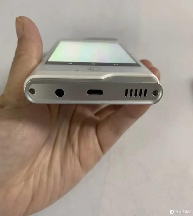 原本千元的4英寸终端学习机，16G存储+安卓8，如今60元还帮刷机