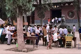 80年代美国人拍摄的少林寺：这才是少林寺当初样子，但商业味渐浓图片