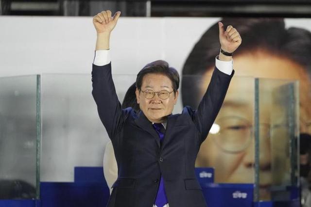 滚回中国！韩媒称中国外交官就首尔反华示威，向韩国政府寻求保护