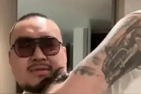 298斤的丈夫与98斤的妻子：我怕把她压死图片
