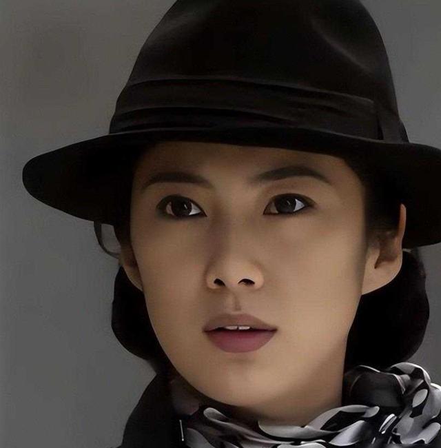 王珂如今在淄博卖烧烤	，曾是抗战剧顶流，时代变了她也换了活法