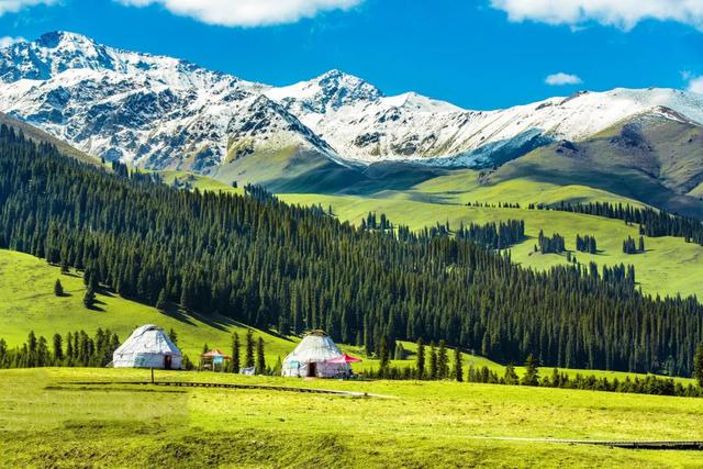 草原花海,塞外江南——超全新疆伊犁旅游攻略