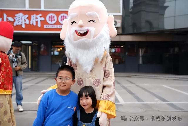 在准格尔相遇：游客的笑脸，是最好的答卷