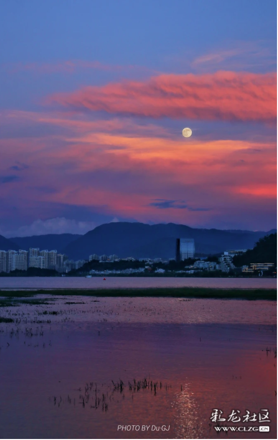 洱海生明月