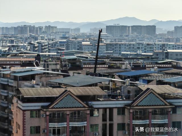 一个小时由河源来到相邻的难兄难弟梅州市