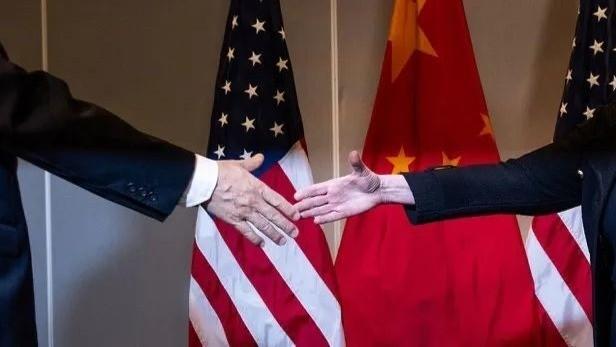 中美之间的默契：逼中国创新和产业升级，美国自己却忙着吸血世界